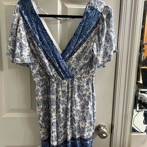 Francesca's Collections Blue and White Paisley Maxi Dress